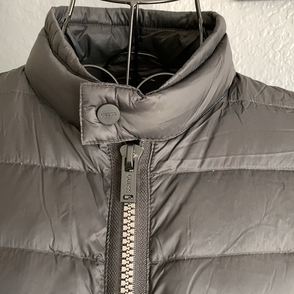 Guess black puffer jacket - Picture 3 of 7